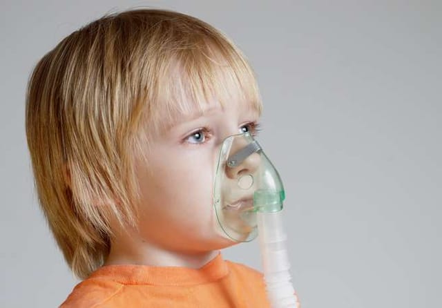Tratamiento naturopático para pulmonía y asma: testimonio de mejoría del 70% en varios días